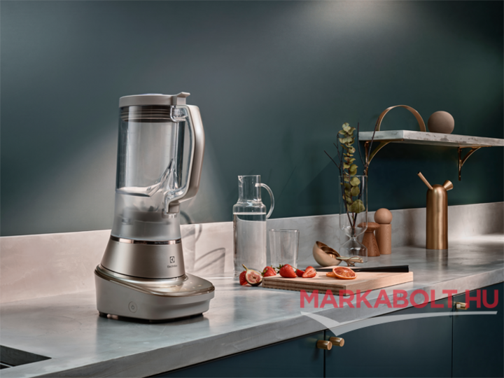 Electrolux E7TB1-8SSM turmixgép 